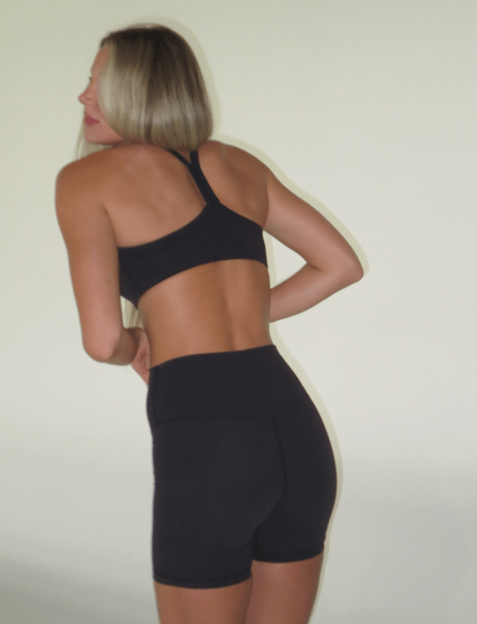STUDIO BRA - Après June