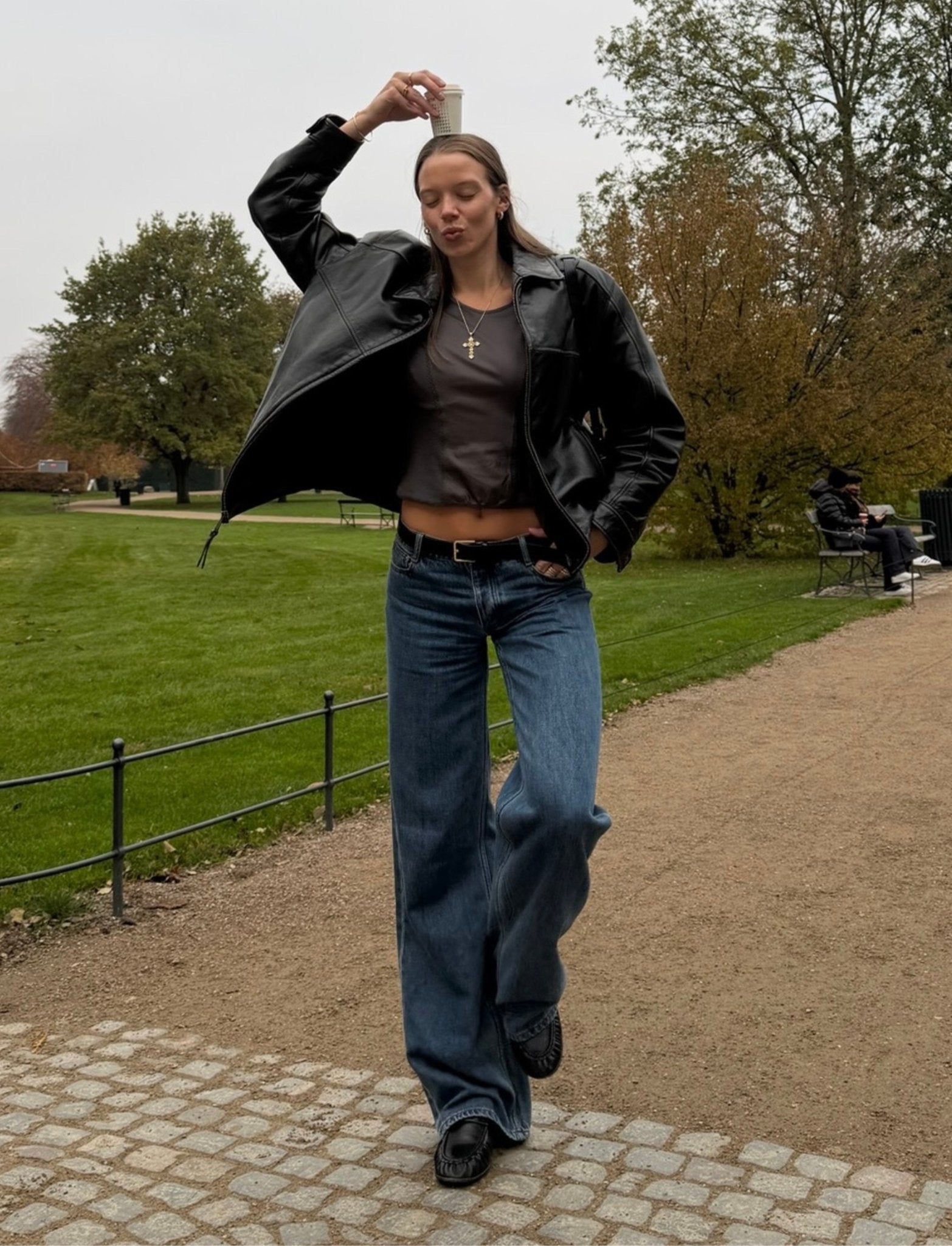 001 BILLY JEAN - Après June