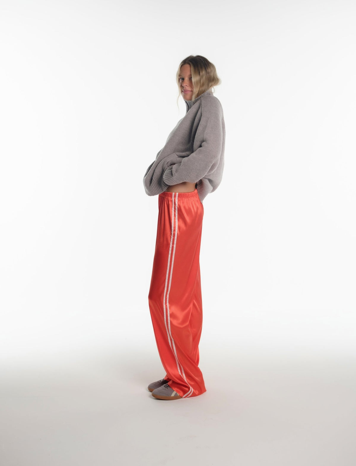 SATIN PANT IN ORANGE + WHITE STRIPES - Après June