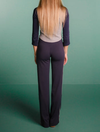 SPORT PANT IN NAVY + GREY STRIPE - Après June