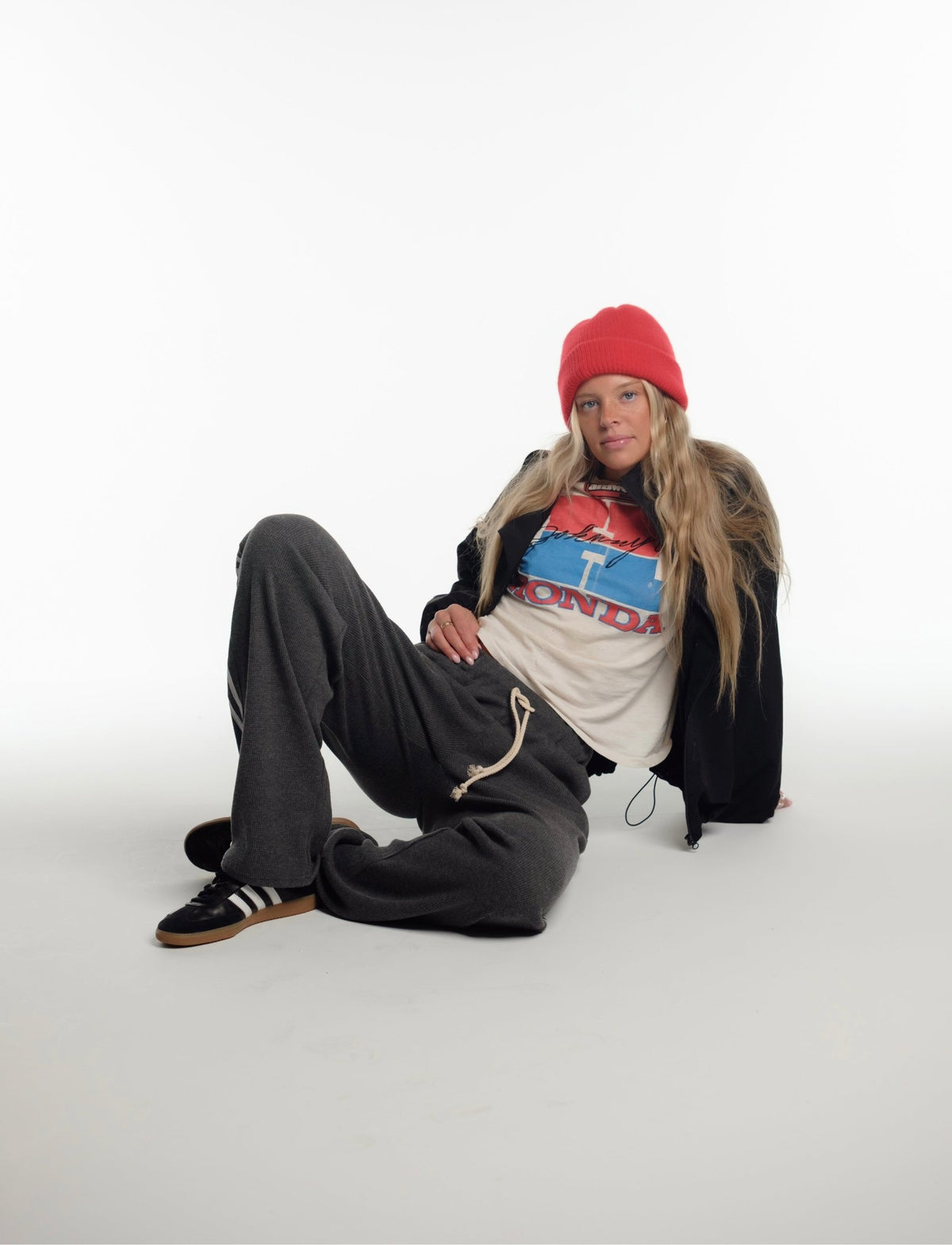 WAFFLE TRACK PANT 2.0 IN DARK GREY - Après June